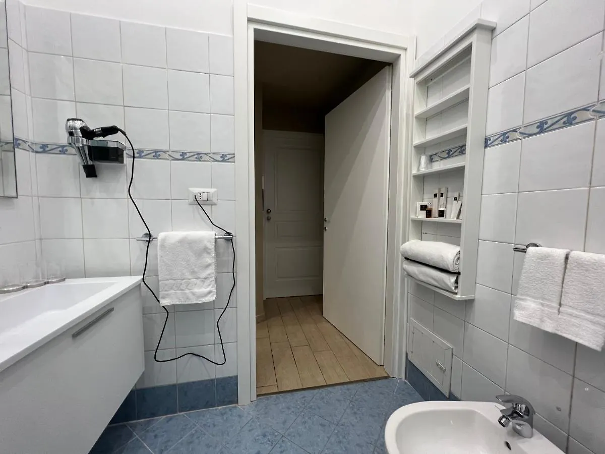 Bed & Breakfast Relais Ranieri Bed and Breakfast Napels Italië