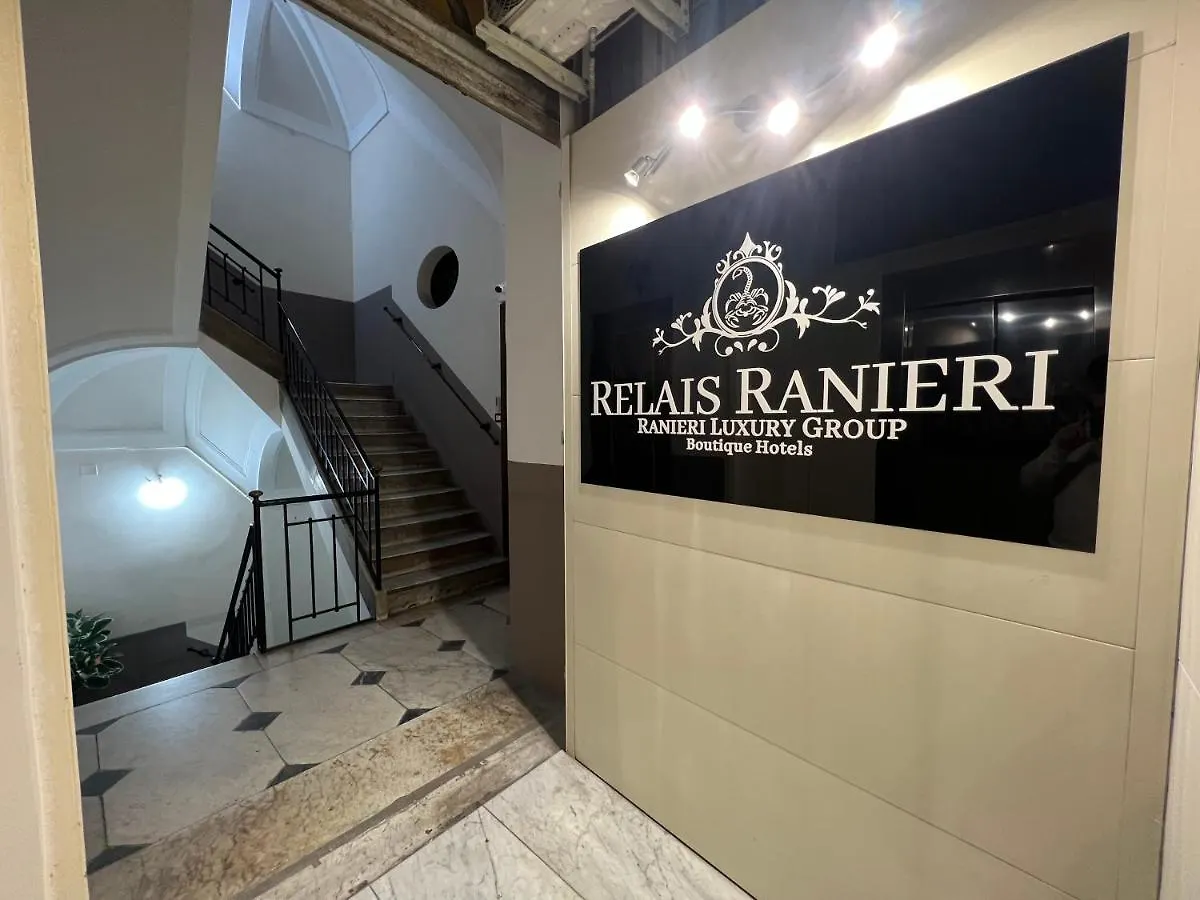 Relais Ranieri Bed and Breakfast Napels Bed & Breakfast
